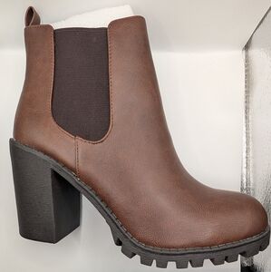MARCOREPUBLIC Geneva Brown Ankle Boots